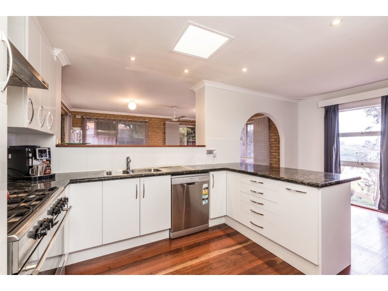 36 Pembury Street, Thornlie WA 6108