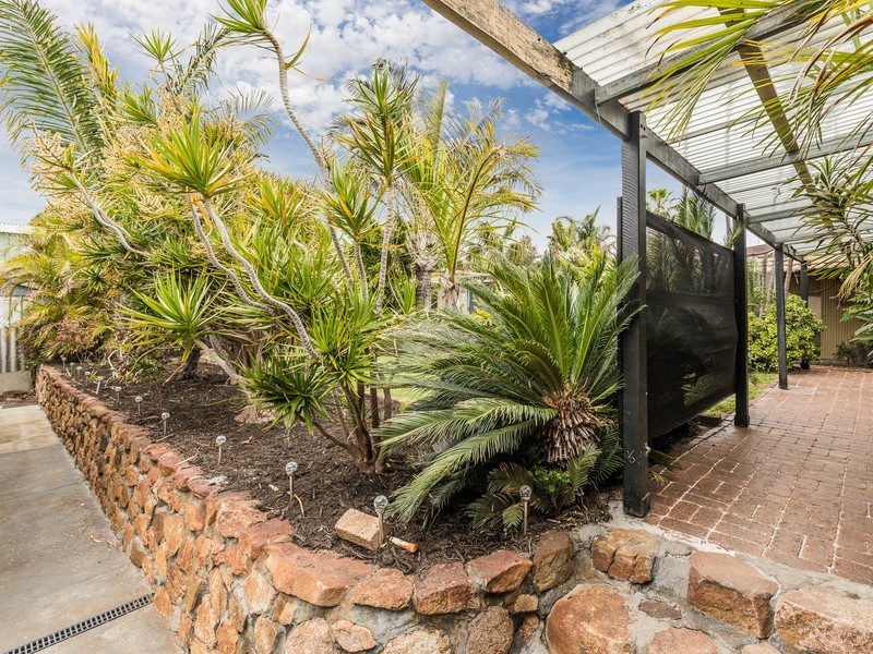 36 Pembury Street, Thornlie WA 6108