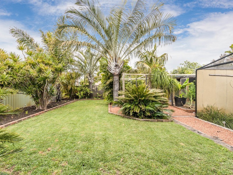36 Pembury Street, Thornlie WA 6108