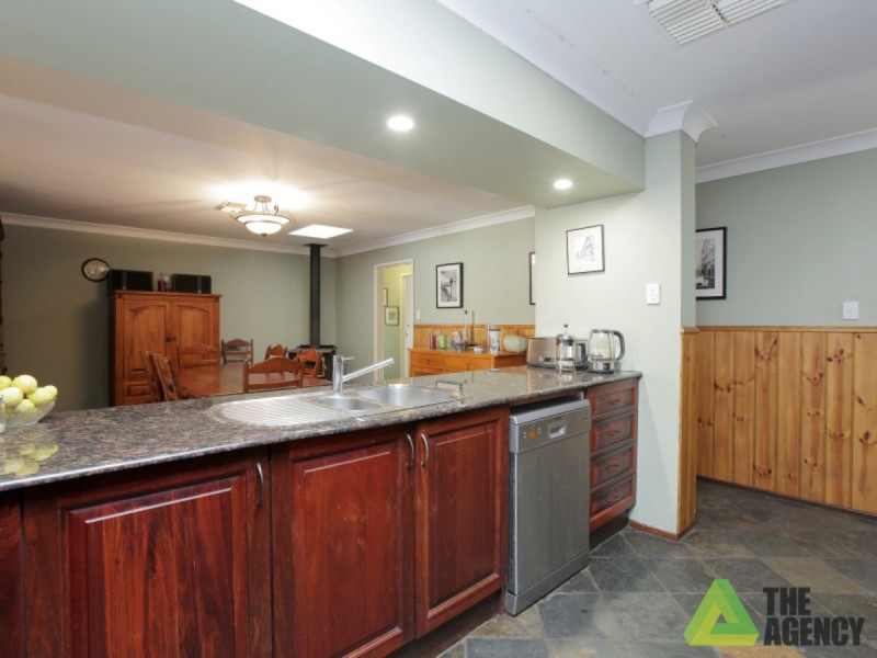 1 Crufts Way, Canning Vale WA 6155