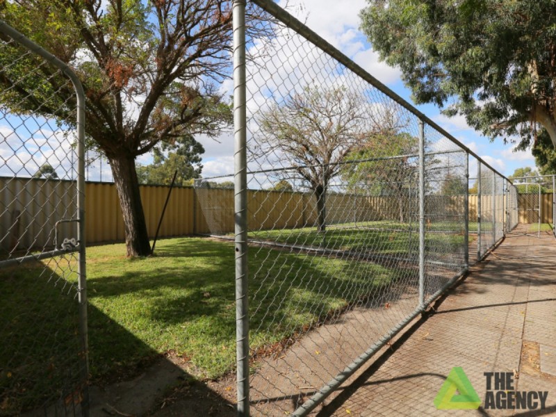 1 Crufts Way, Canning Vale WA 6155