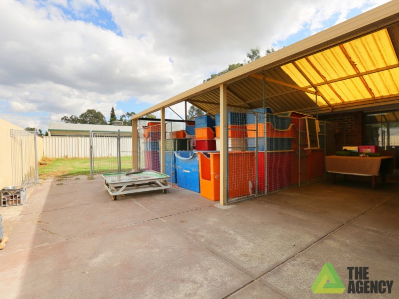 1 Crufts Way, Canning Vale WA 6155