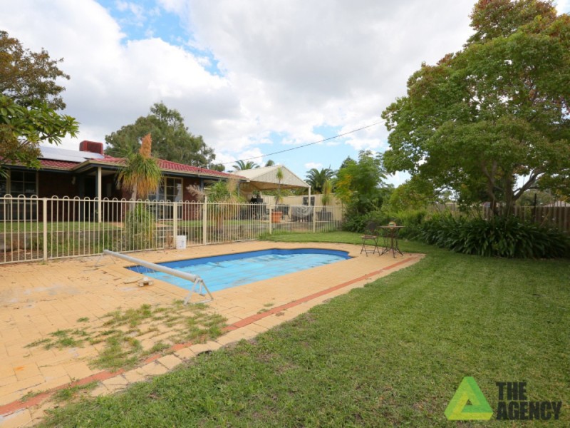 1 Crufts Way, Canning Vale WA 6155