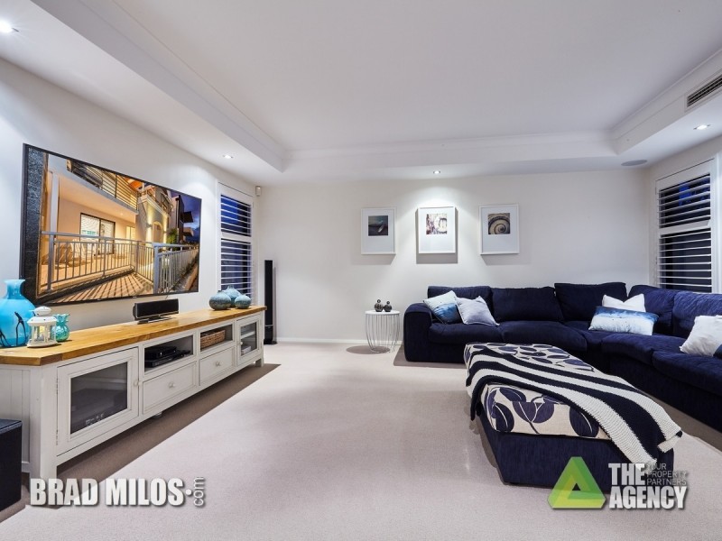 13 Pantheon Avenue, North Coogee WA 6163