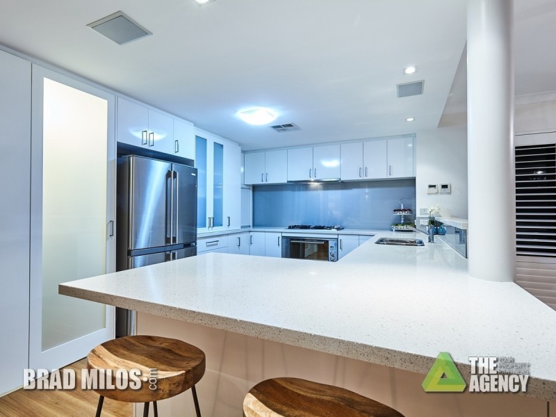 13 Pantheon Avenue, North Coogee WA 6163