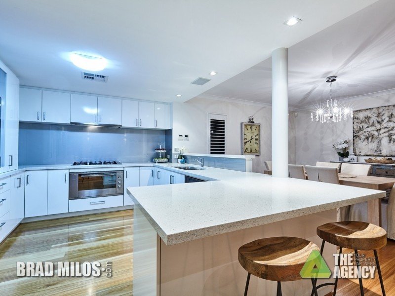 13 Pantheon Avenue, North Coogee WA 6163