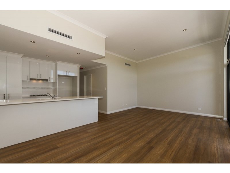 4/99 Bordeaux Lane, Ellenbrook WA 6069