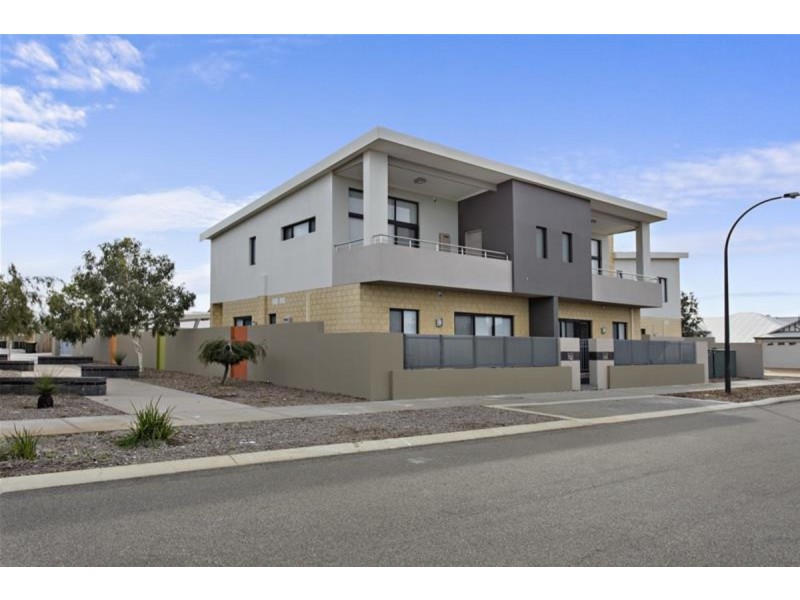 4/99 Bordeaux Lane, Ellenbrook WA 6069