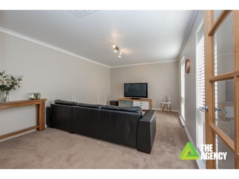 8 Farrell Way, Padbury WA 6025