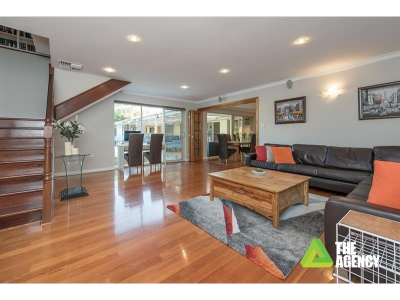 8 Farrell Way, Padbury WA 6025