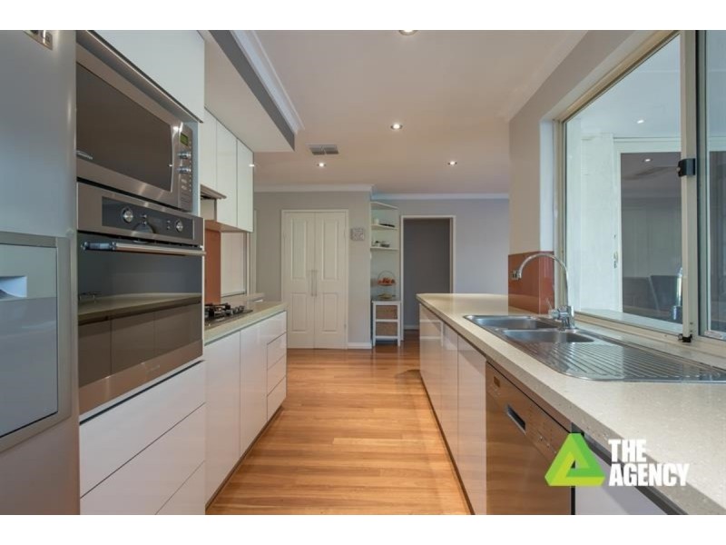 8 Farrell Way, Padbury WA 6025