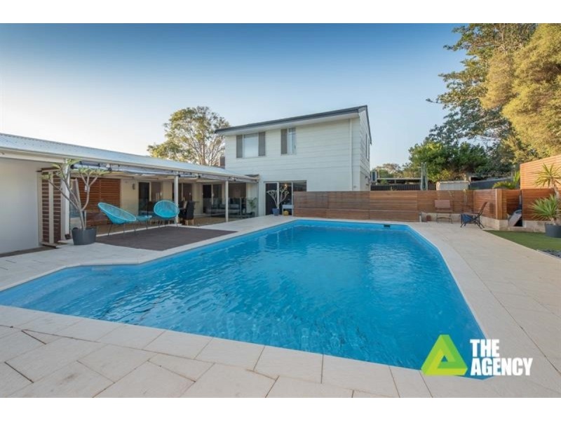 8 Farrell Way, Padbury WA 6025