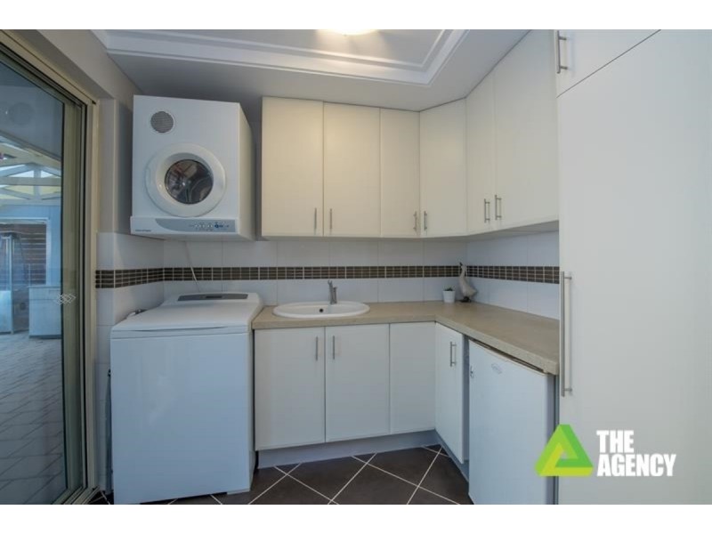 8 Farrell Way, Padbury WA 6025