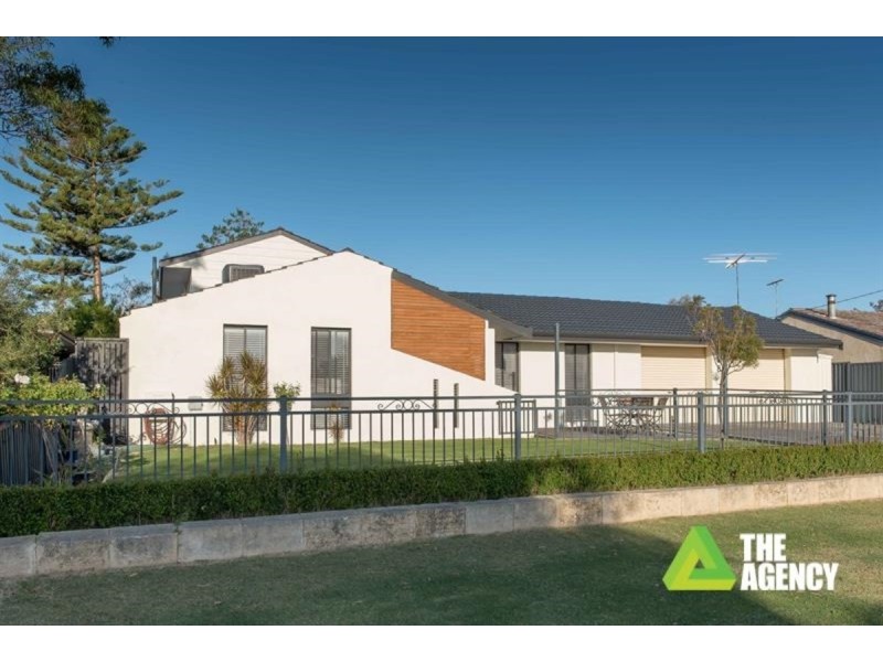 8 Farrell Way, Padbury WA 6025