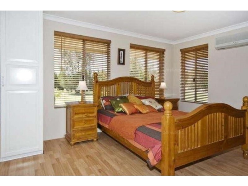 132 Bullock Drive, Oakford WA 6121