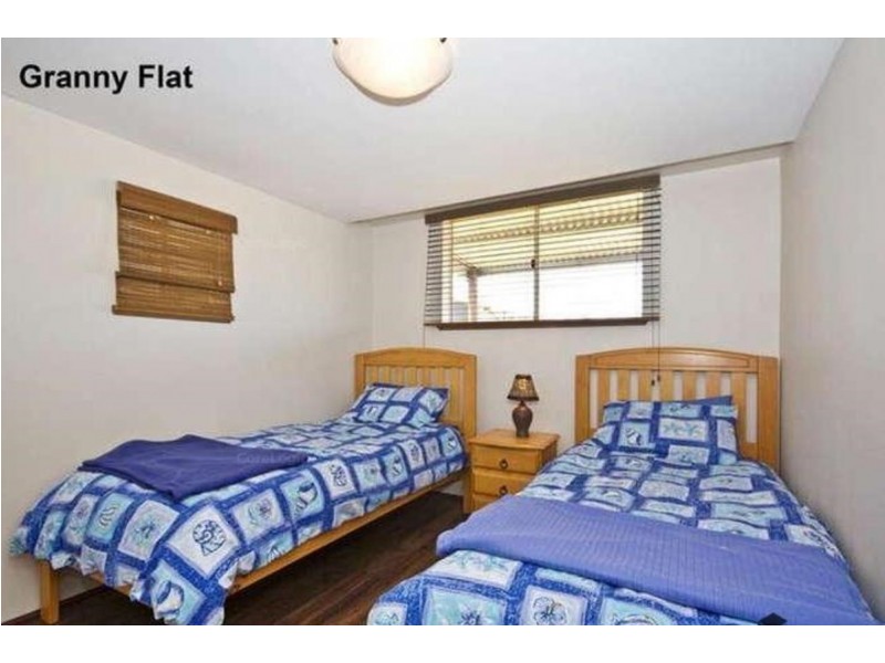 132 Bullock Drive, Oakford WA 6121