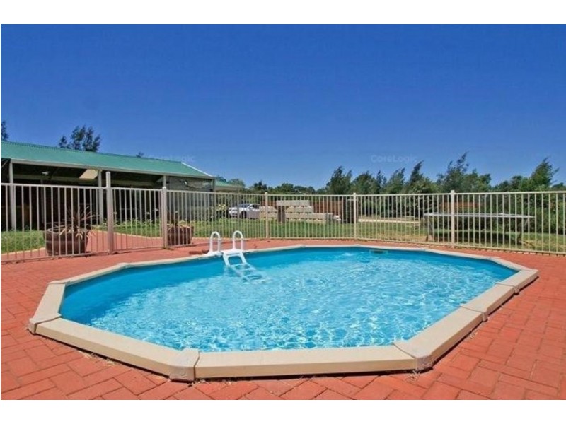 132 Bullock Drive, Oakford WA 6121