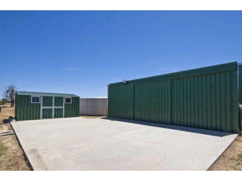 132 Bullock Drive, Oakford WA 6121