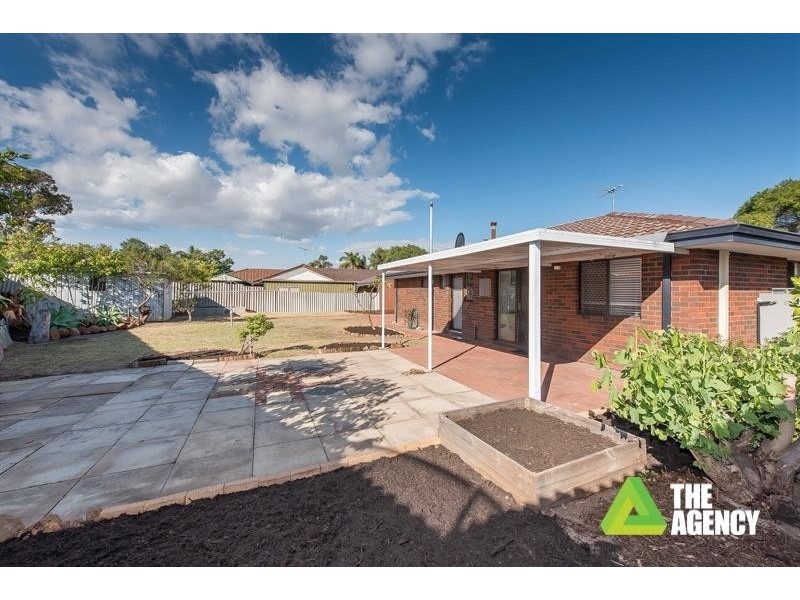 9 McKinlay Avenue, Padbury WA 6025
