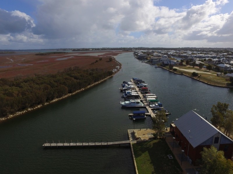 12 Vlamingh Gate, Dudley Park WA 6210