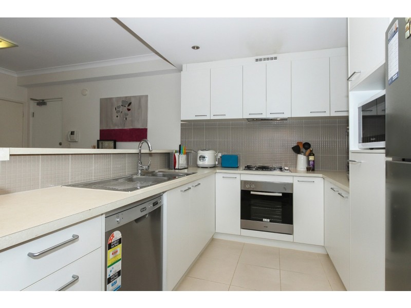 8/2 Stockton Bend, Cockburn Central WA 6164