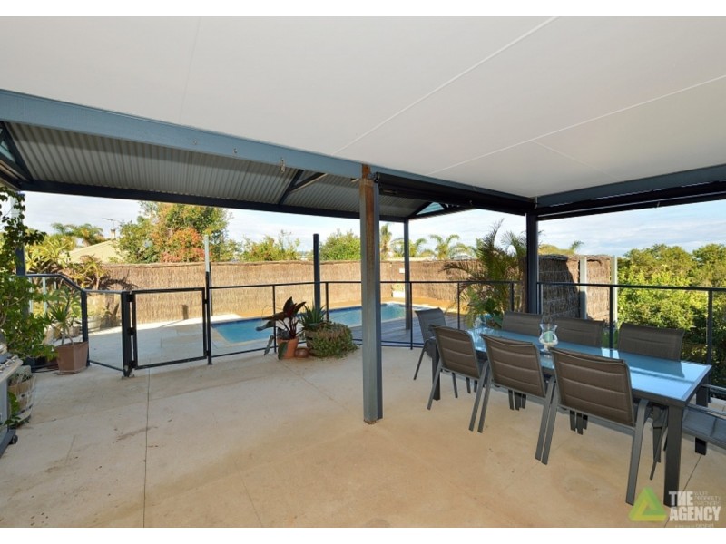 6 Magnolia Rise, Halls Head WA 6210