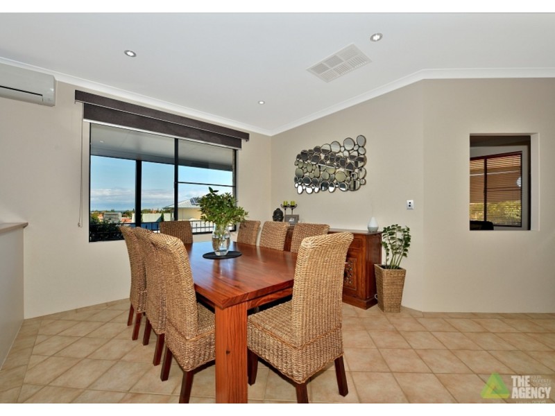 6 Magnolia Rise, Halls Head WA 6210