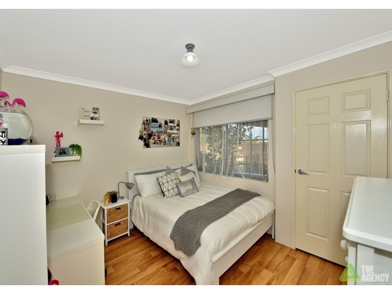 6 Magnolia Rise, Halls Head WA 6210