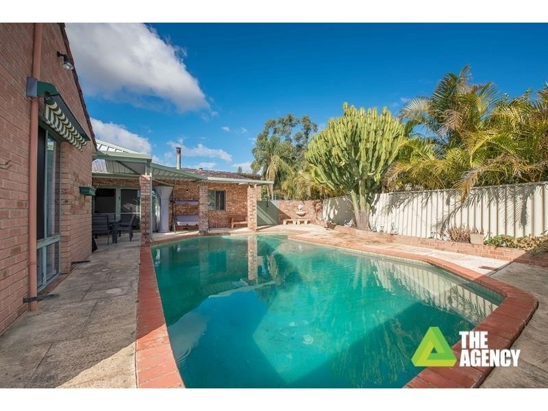 11 Vestey Court, Duncraig WA 6023