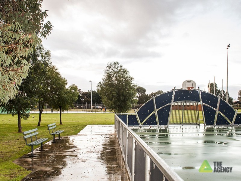 5 Kindra Way, Nollamara WA 6061