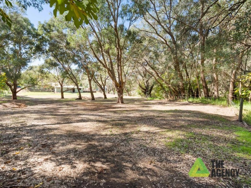 1220 Katharine Street, Helena Valley WA 6056