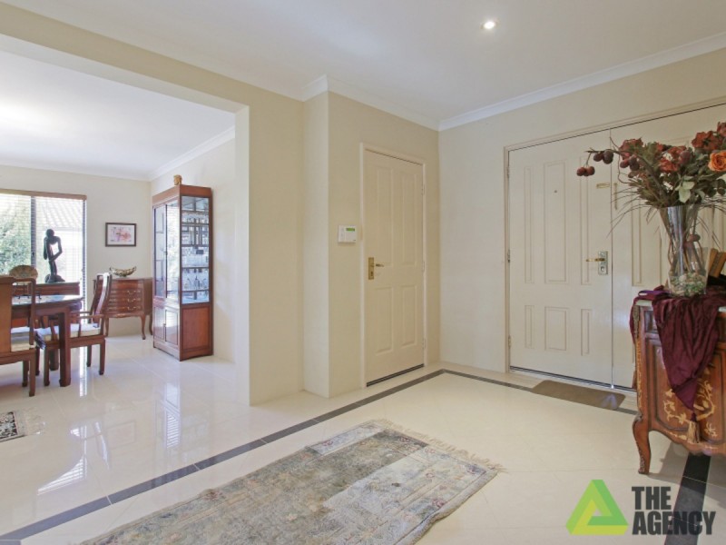 4 Sida Street, Canning Vale WA 6155
