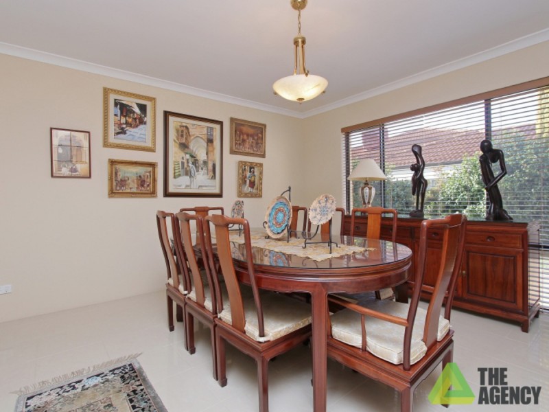 4 Sida Street, Canning Vale WA 6155