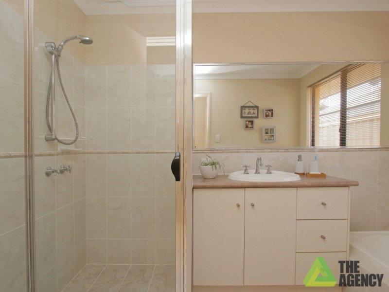 4 Sida Street, Canning Vale WA 6155