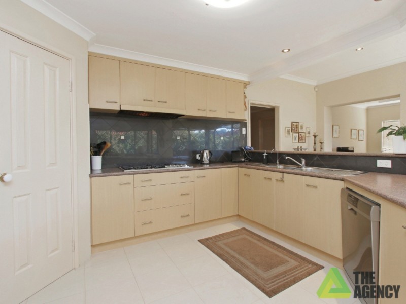 4 Sida Street, Canning Vale WA 6155