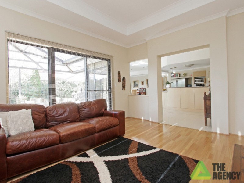 4 Sida Street, Canning Vale WA 6155