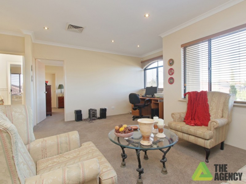4 Sida Street, Canning Vale WA 6155