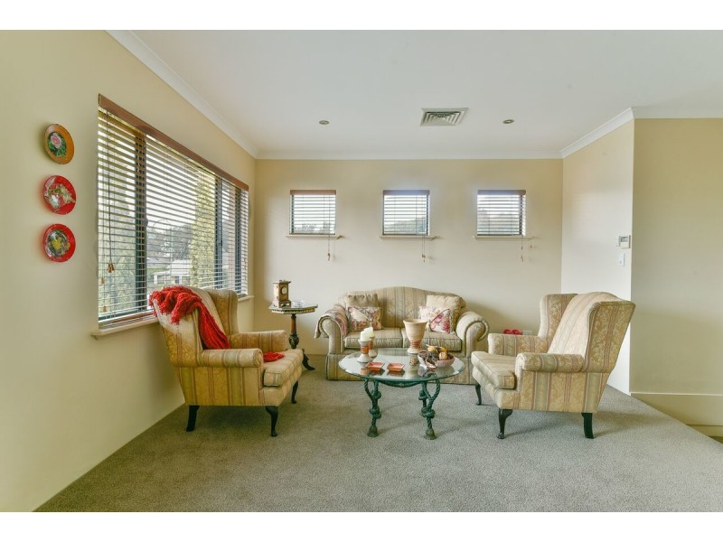 4 Sida Street, Canning Vale WA 6155
