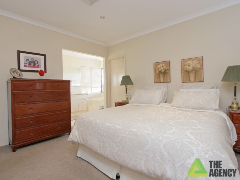 4 Sida Street, Canning Vale WA 6155
