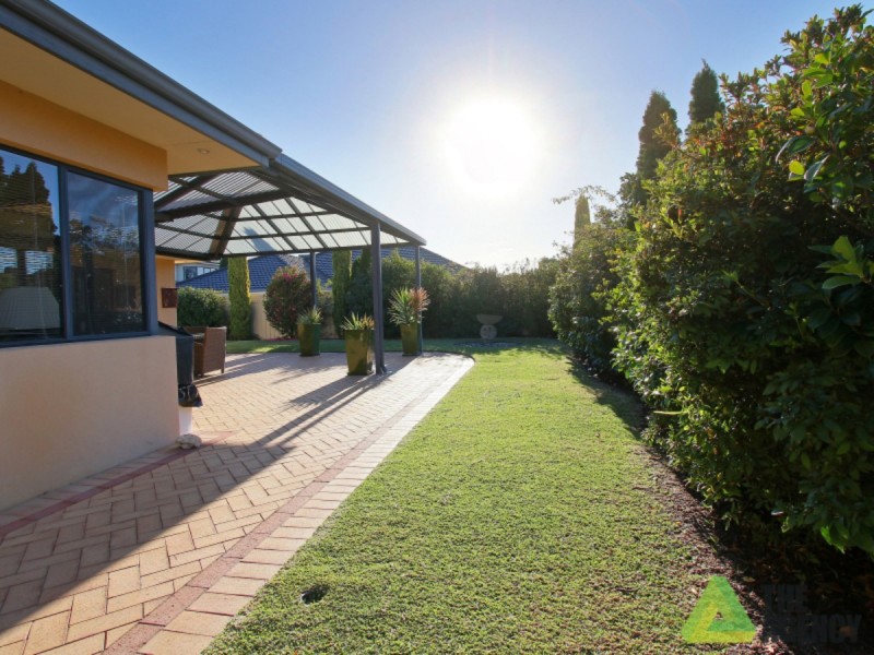 4 Sida Street, Canning Vale WA 6155