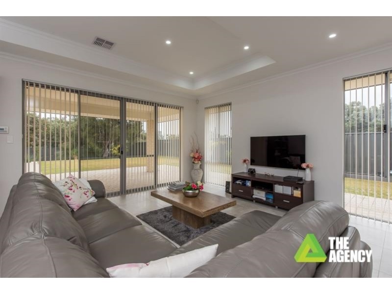 76 Wallangarra Road, Carramar WA 6031