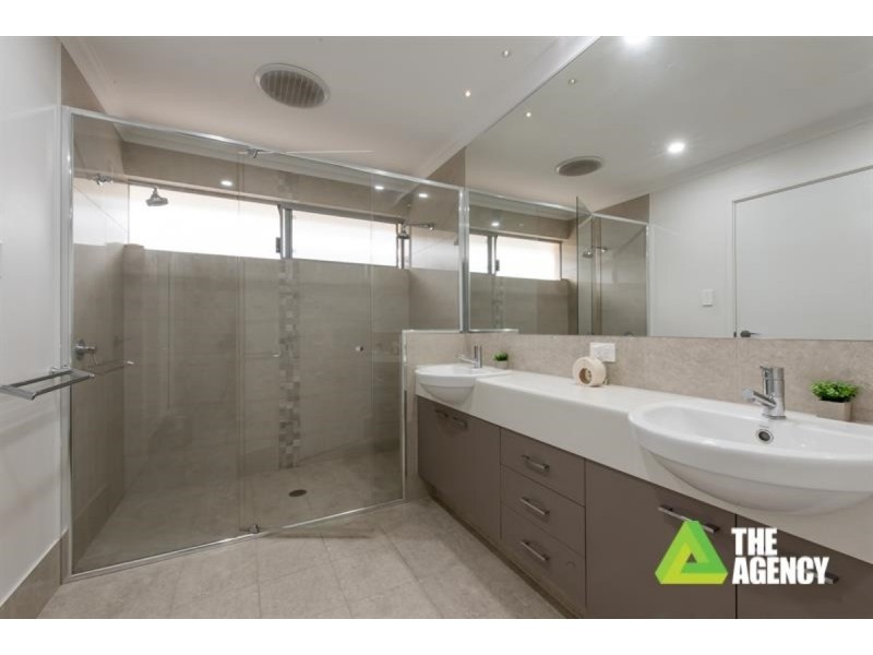 76 Wallangarra Road, Carramar WA 6031