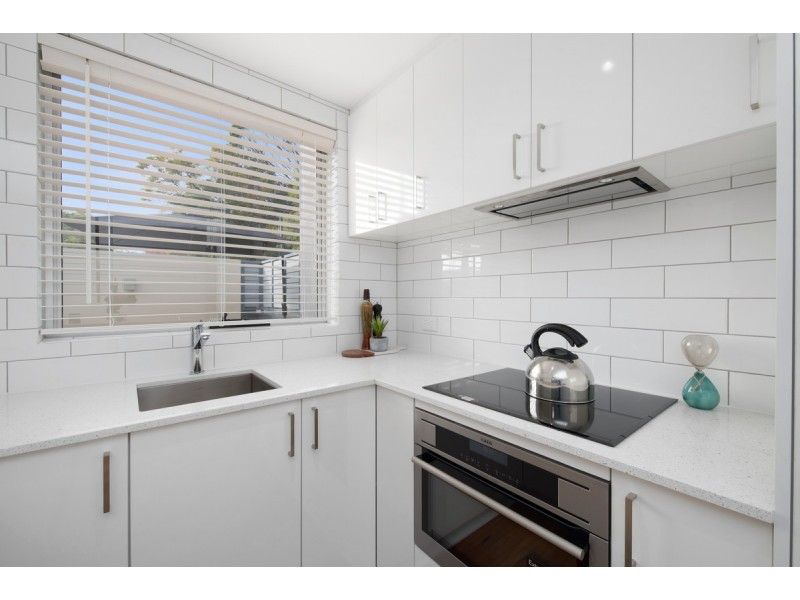4/101 Matheson Road, Applecross WA 6153