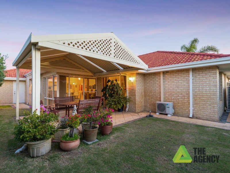 32 Peterborough Circle, North Lake WA 6163