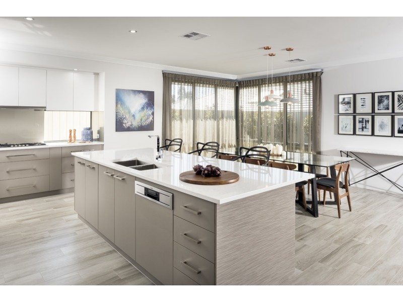 2 Mews  Entrance, Gwelup WA 6018