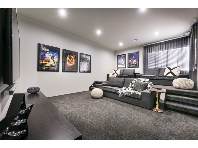 2 Mews  Entrance, Gwelup WA 6018