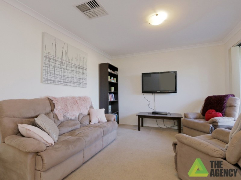 12 Miniata Way, Canning Vale WA 6155