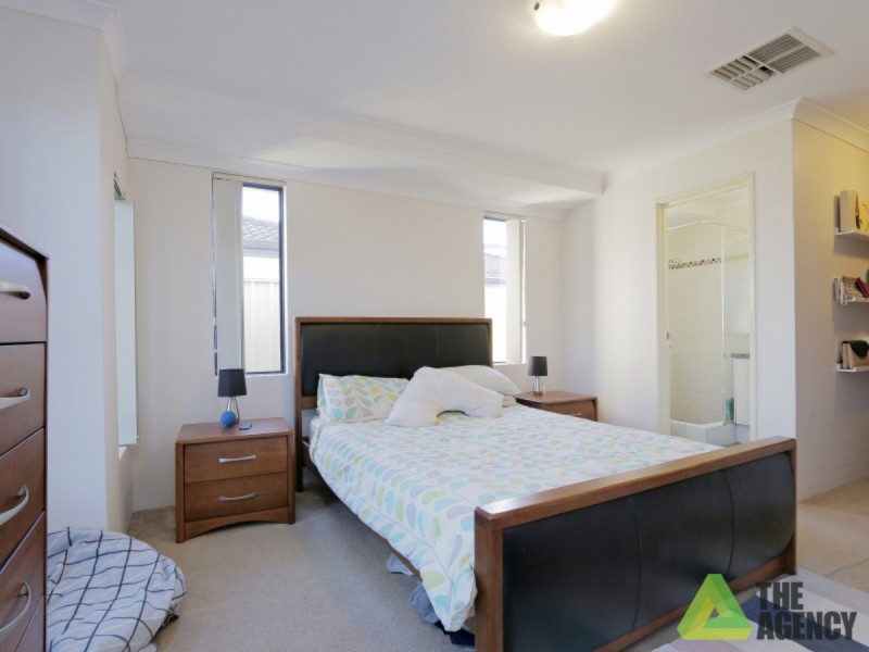 12 Miniata Way, Canning Vale WA 6155