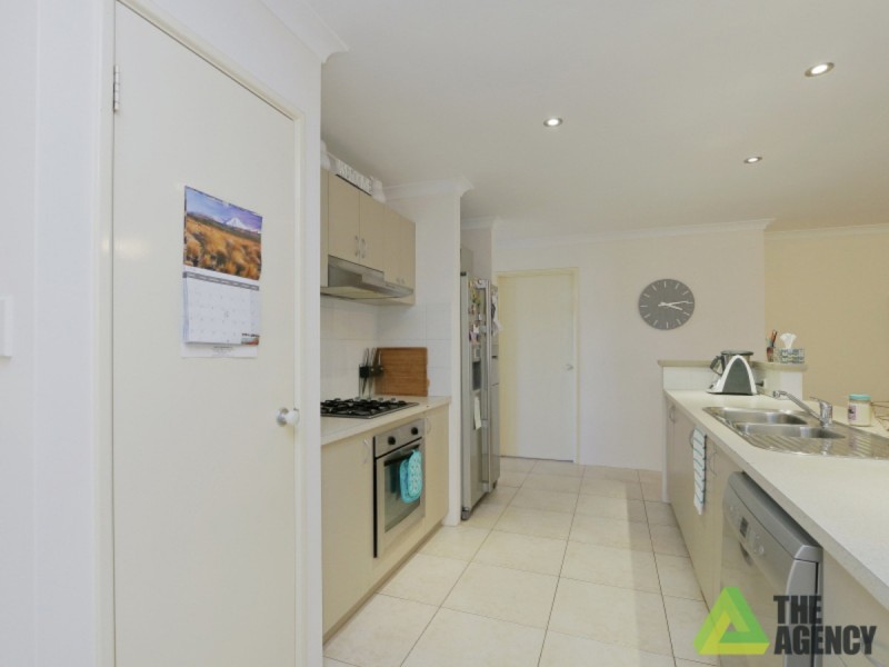 12 Miniata Way, Canning Vale WA 6155