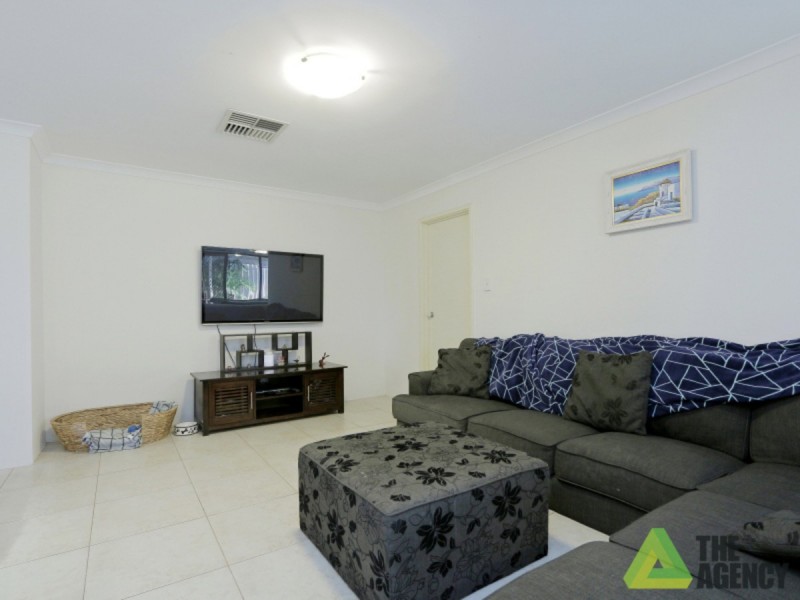 12 Miniata Way, Canning Vale WA 6155